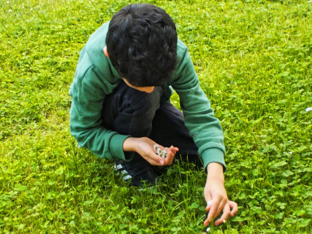 Enfant de l'unité mobile autisme