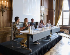 Première table ronde